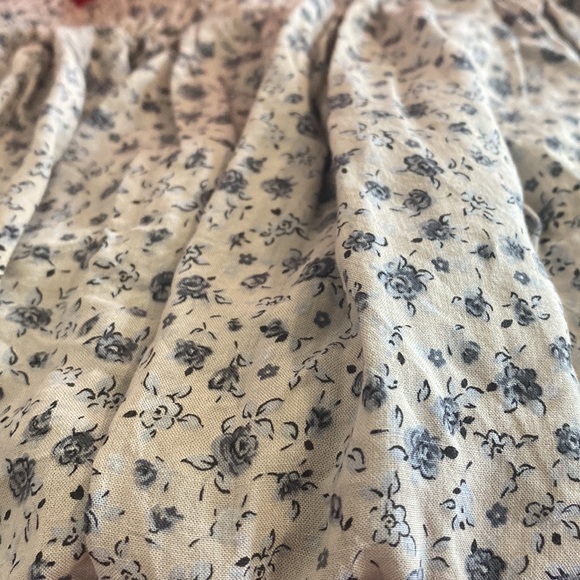 Floral Brandy Melville Skirt - Picture 8 of 8